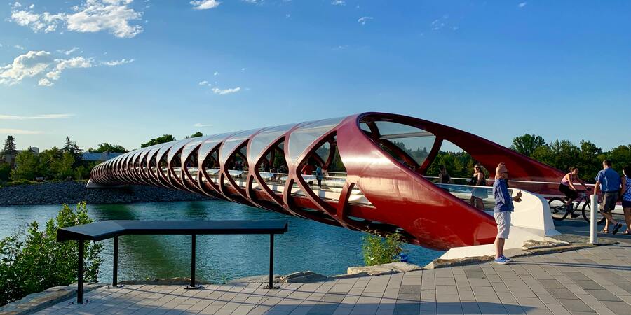 A meditating view of peace bridge,  A peaceful, free and fun activities to do 